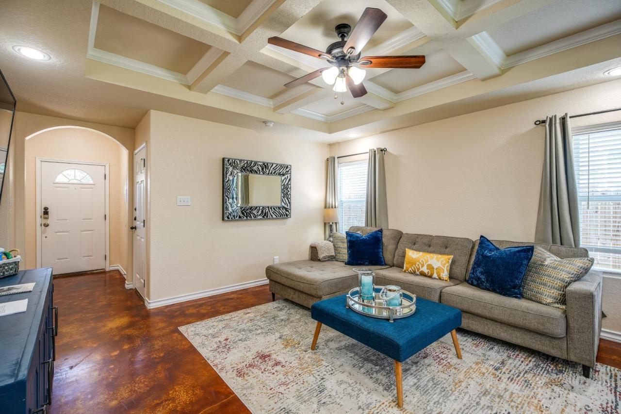 San Antonio Townhome About 2 Mi To Aquarium! Eksteriør billede